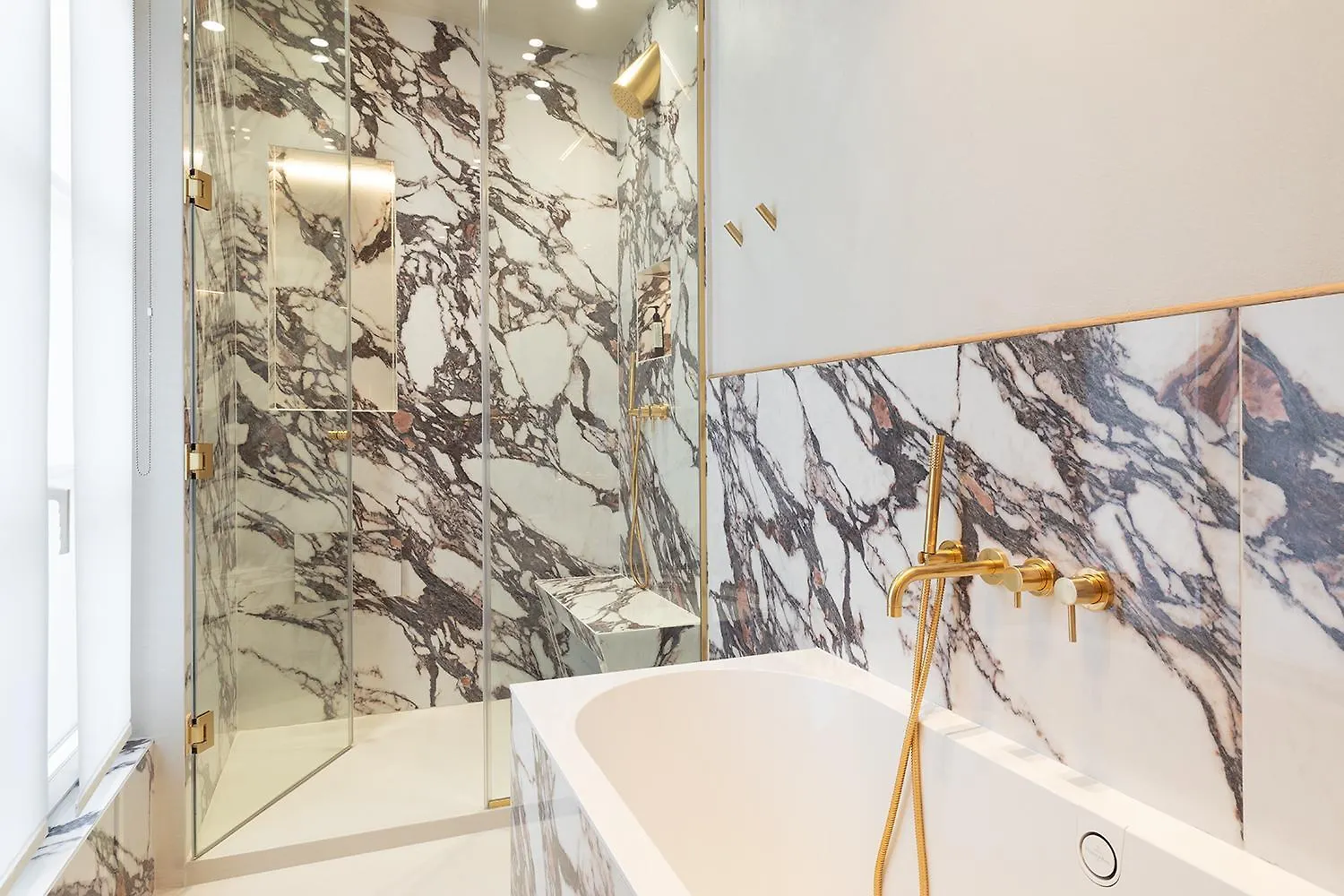 Maison Galante'S Apartments With Services In Louvre - Rue Des Dechargeurs Paris 0*,  France