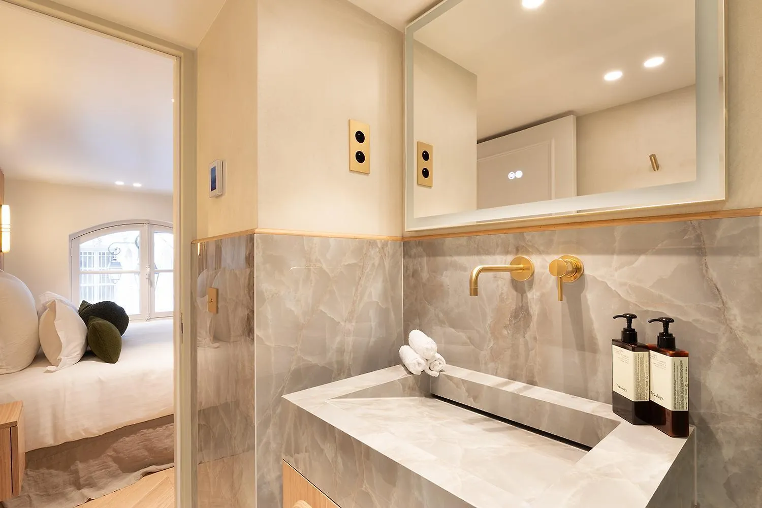 Maison Galante'S Apartments With Services In Louvre - Rue Des Dechargeurs Paris