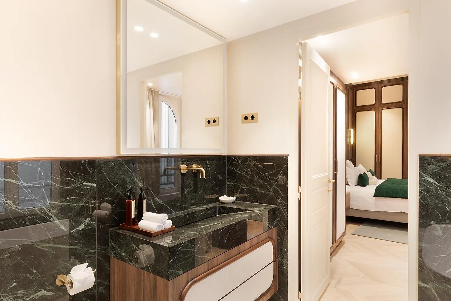 Maison Galante'S Apartments With Services In Louvre - Rue Des Dechargeurs Paris