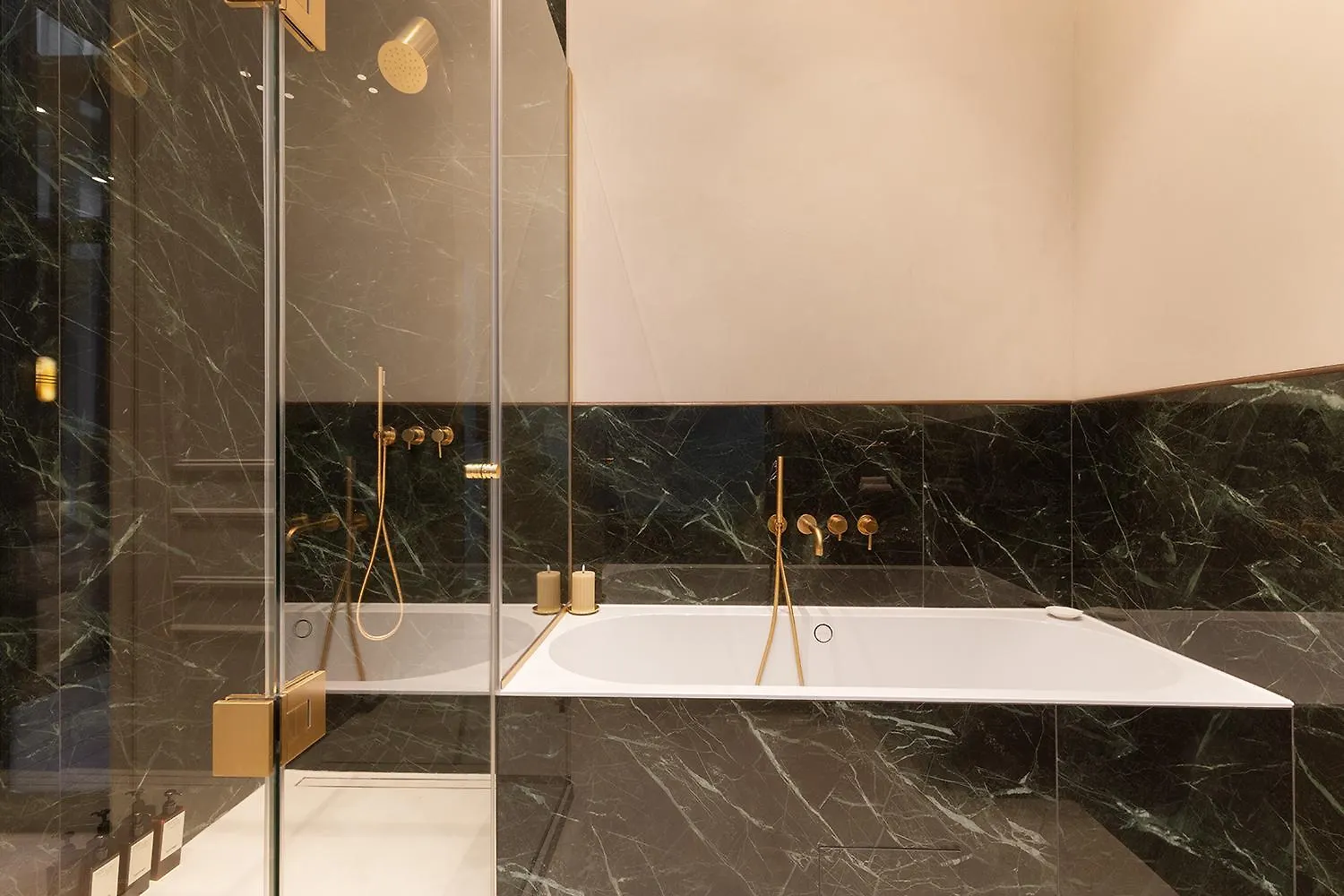Maison Galante'S Apartments With Services In Louvre - Rue Des Dechargeurs Paris